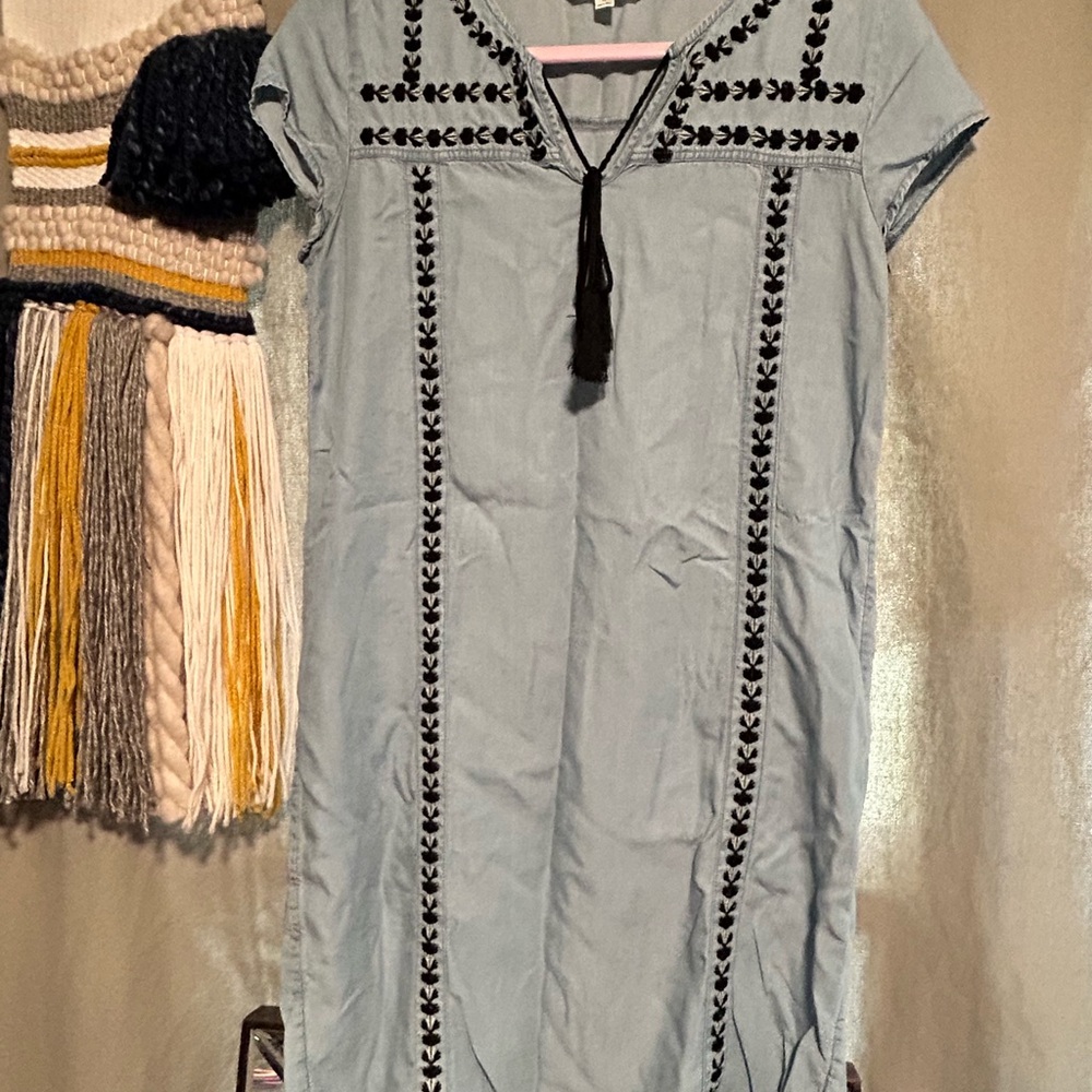 DownEast Light Blue Top with Black Detailing